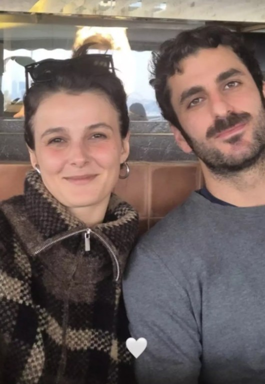 Büşra Develi gizemli sevgilisini paylaştı